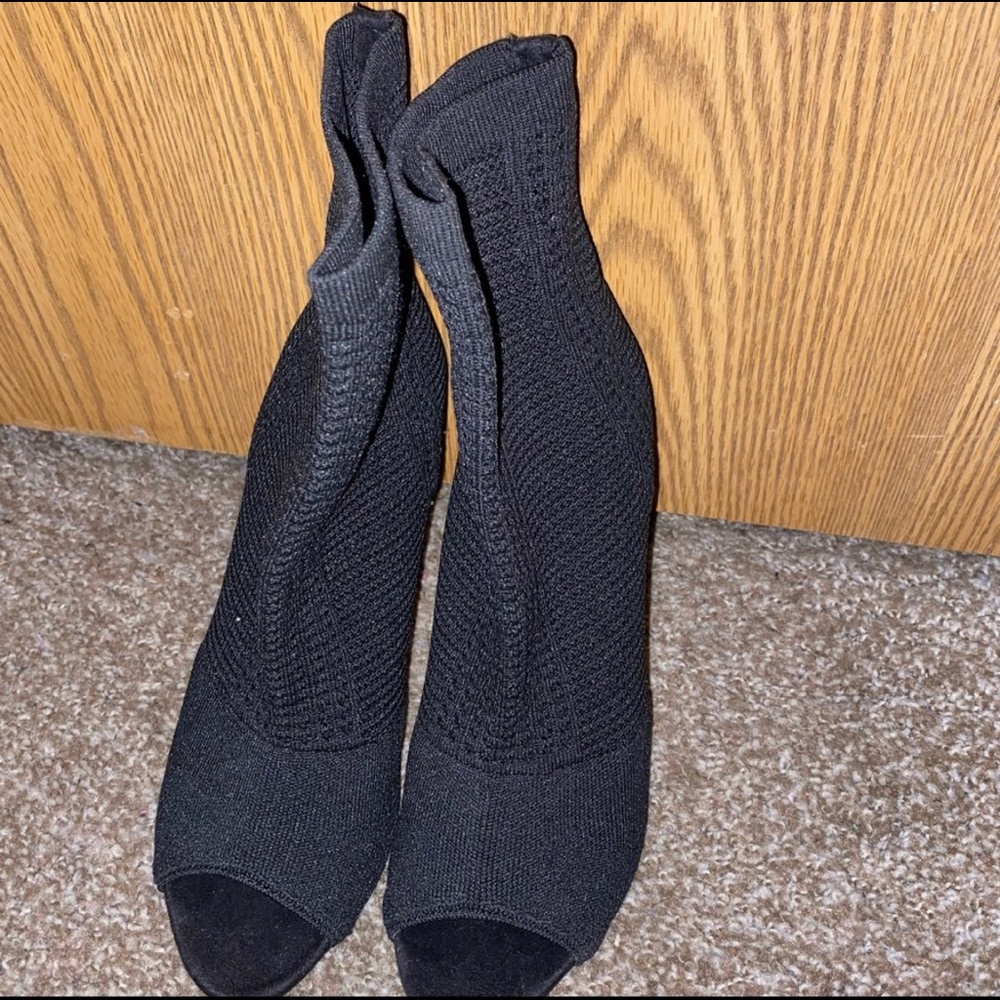 Peep toe knit design stiletto heals